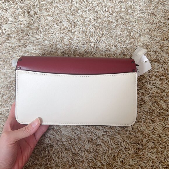 Coach Beat Crossbody Clutch With Horse And Carriage Print - Picture 3 of 8